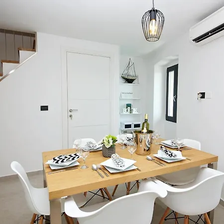 Panorama Antonia Two-bedroom شقة *
