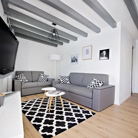 Panorama Antonia Two-bedroom Apartment