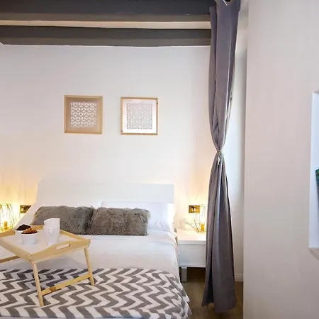 Panorama Antonia Two-bedroom Apartment *